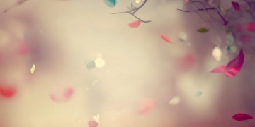 感谢大家默默相守这句歌词出自哪首歌？